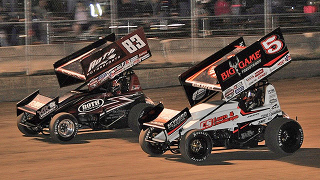 David Gravel (5) races Joey Saldana (83) in World of Outlaws Craftsman Sprint Car Series action. (Kelly Brown Photo)
